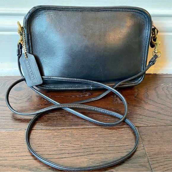 Coach Handbags - Vintage Coach 9925 Carnival